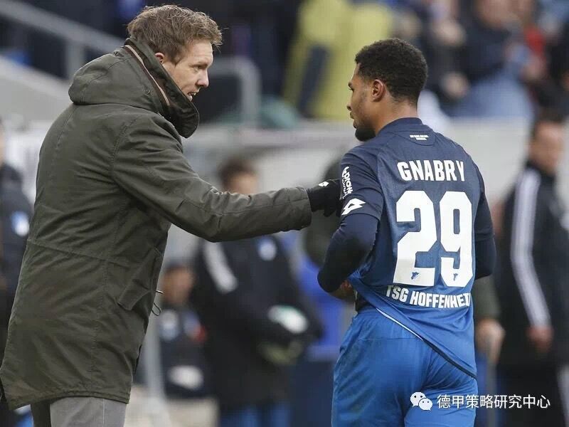 霍芬海姆队员失误频频，遭遇失利连环(足坛名帅埃里克森逝世)